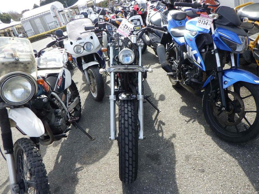 Мотоцикл suzuki