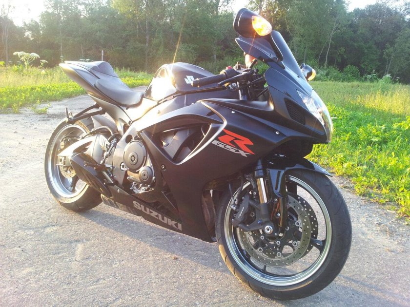 Suzuki GSX-R 750 k6