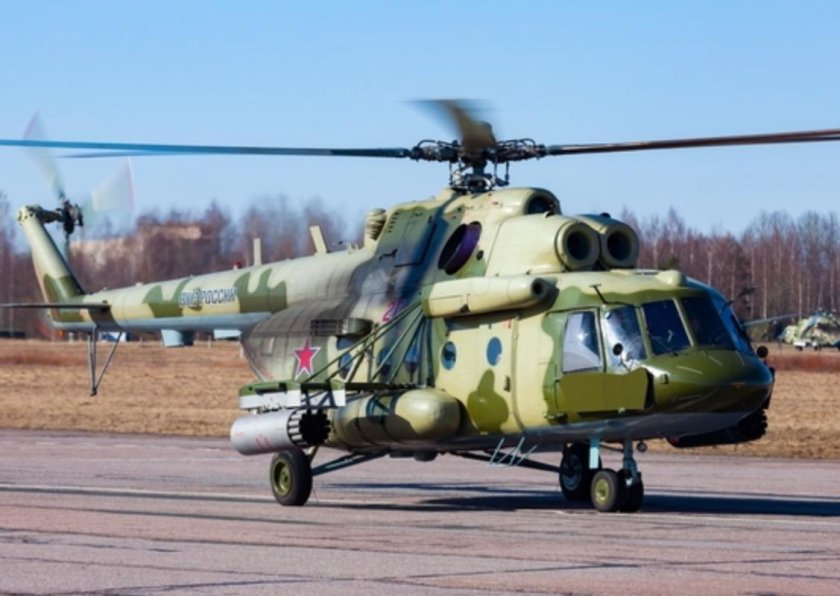 Военный вертолет