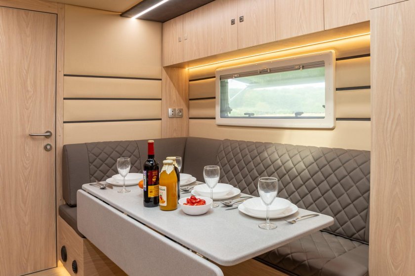 Премиум-автодом КАМАЗ 43118 С