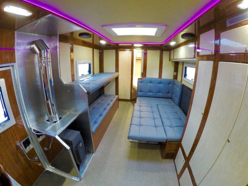 КАМАЗ 43118 автодом