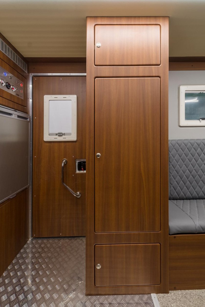 Автодом КАМАЗ 43118 С сауной и прицепом