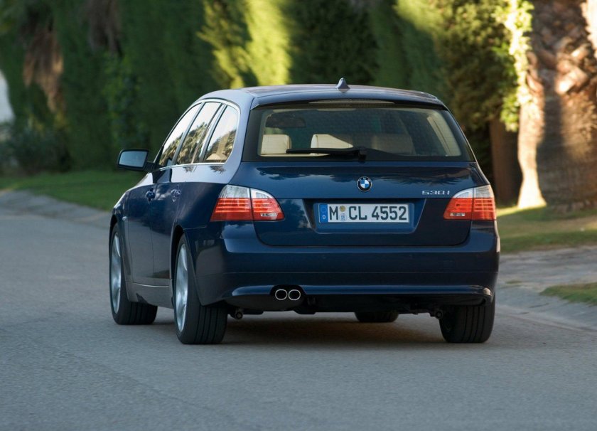 БМВ 530 I е61