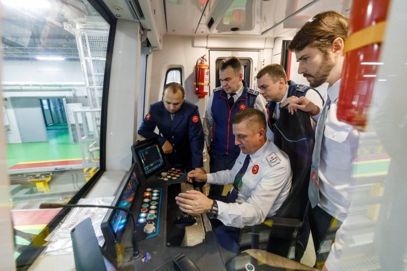 Машинист московского метро