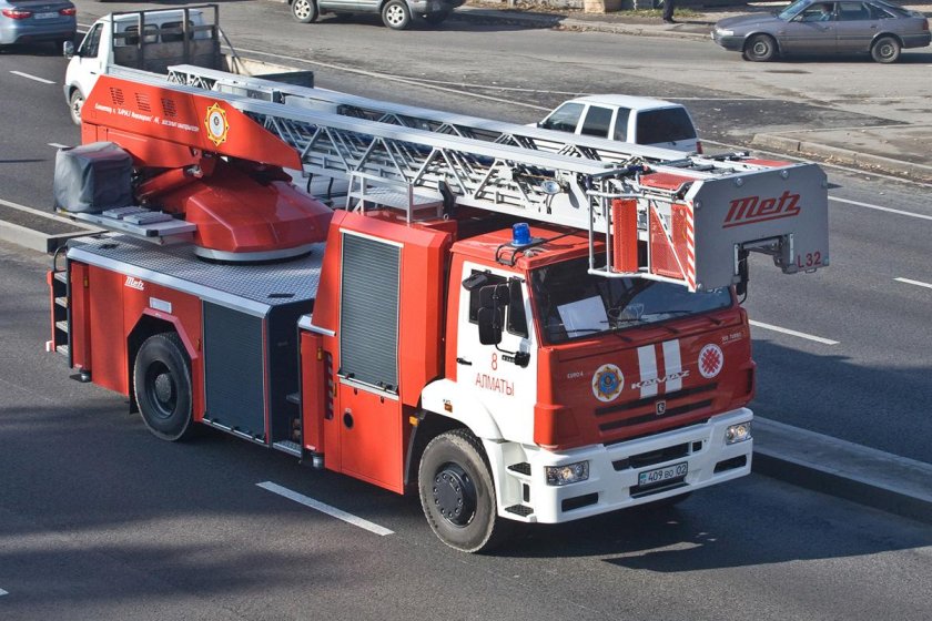 Автолестница пожарная ал-50 КАМАЗ