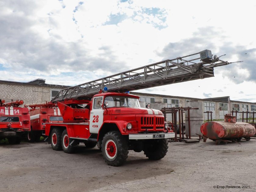 Зил 131 автолестница пожарная