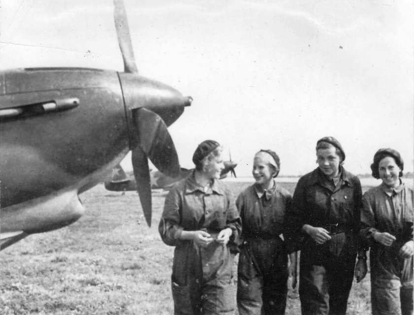 Женский истребительный авиаполк 586-й ИАП