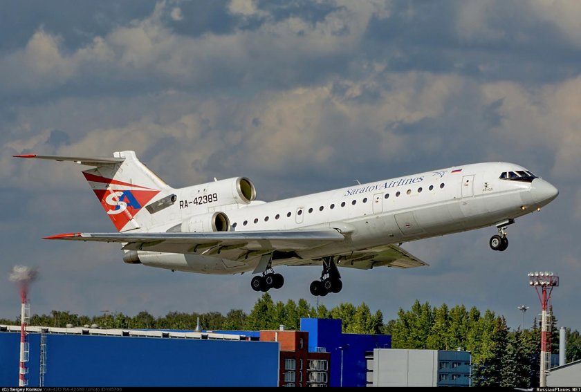 Самолёт як-42