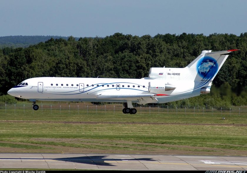 Yakovlev Yak-42d