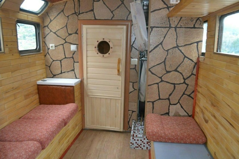 Баня в кунге ЗИЛ 131