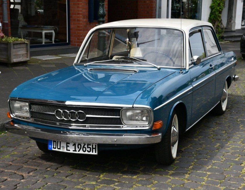Audi 100 coupe s