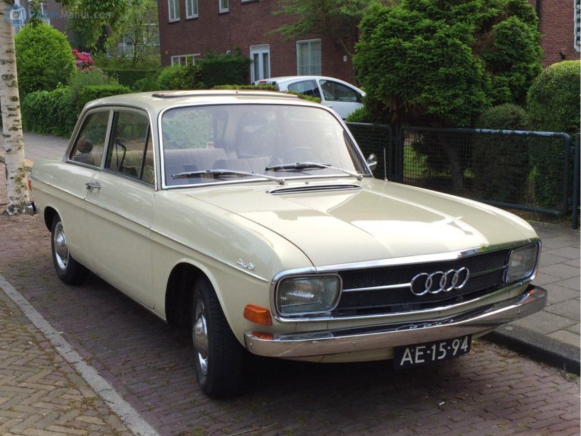 Audi 60