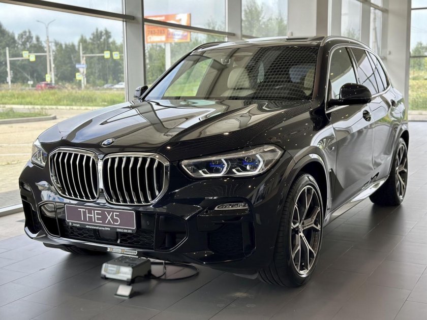 BMW x5 2021 черный