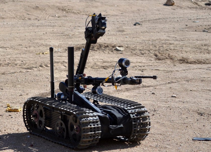 Кобра 1600 мобильный робототехнический