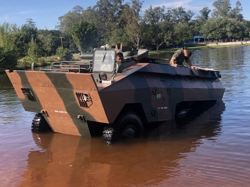 Бронетранспортер Engesa ee-11 Urutu