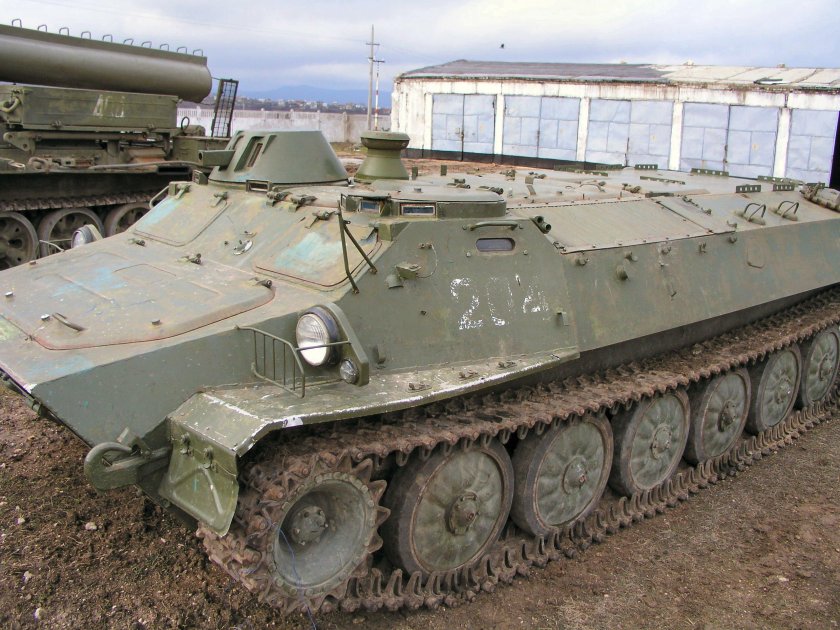 Гусеничный тягач МТЛБ