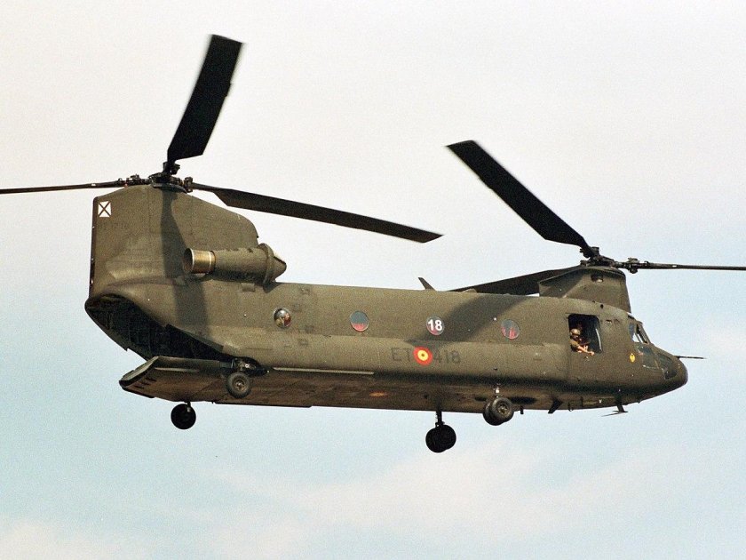 Вертолет Ch-47 Chinook