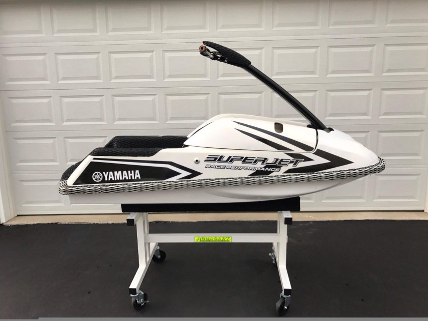 Yamaha Superjet 700