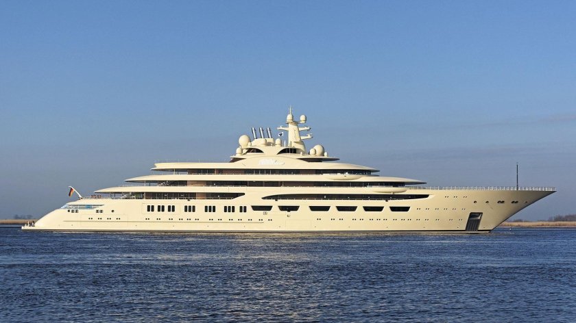 Яхта Dilbar Алишера Усманова