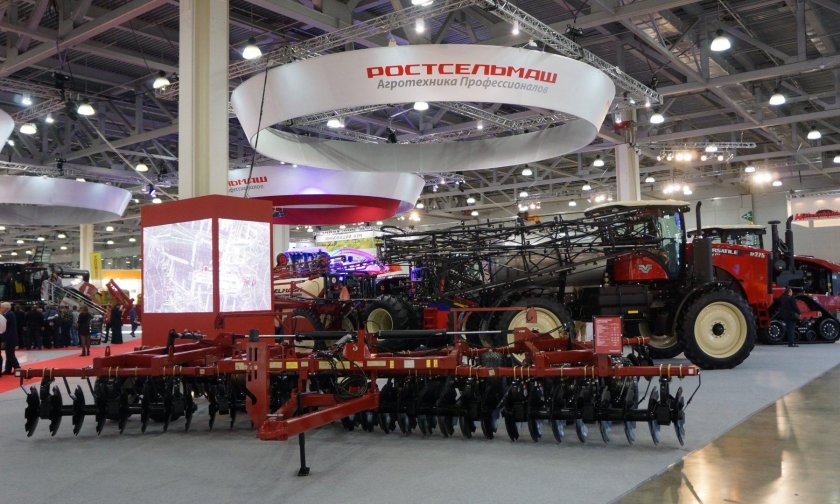 Новый комбайн Ростсельмаша 2022