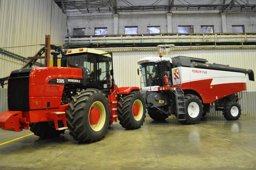 Трактор Ростсельмаш 2375