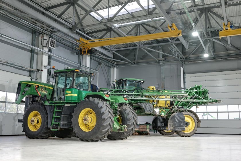 Сельхозтехника Джон Дир