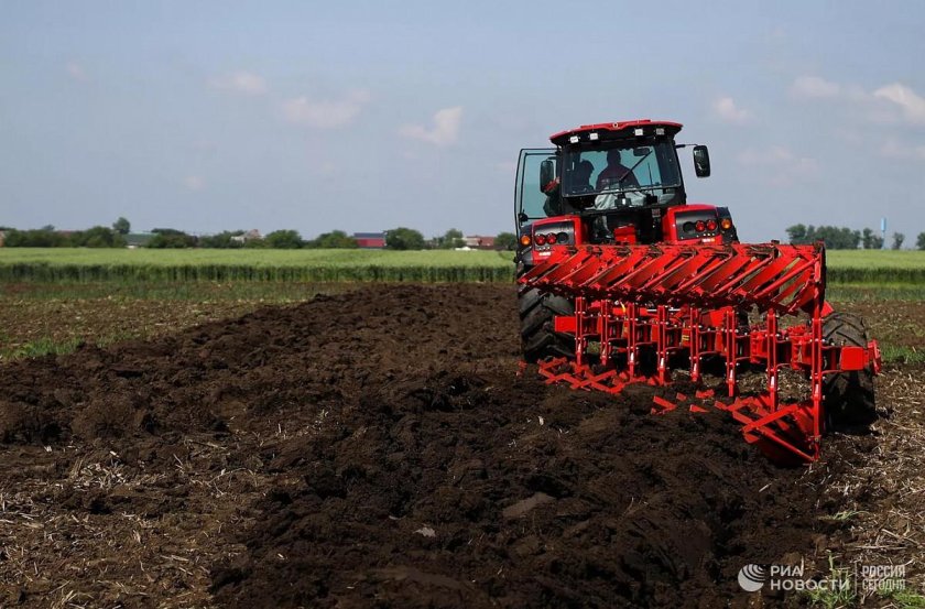 Зяблевая вспашка агрегаты