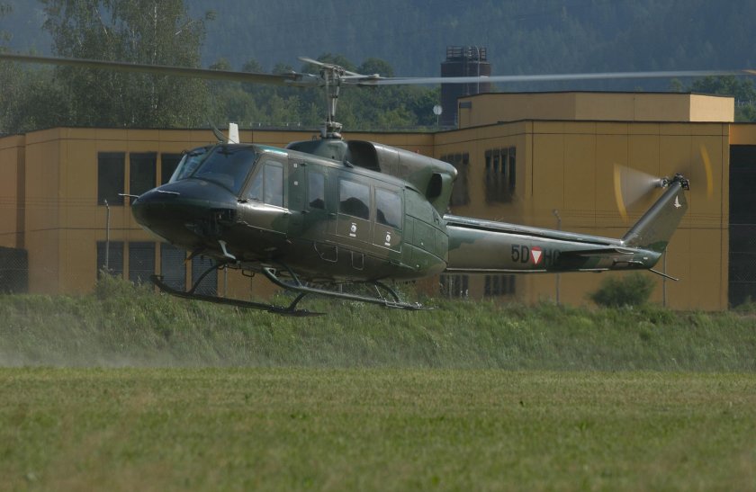 Вертолет американский