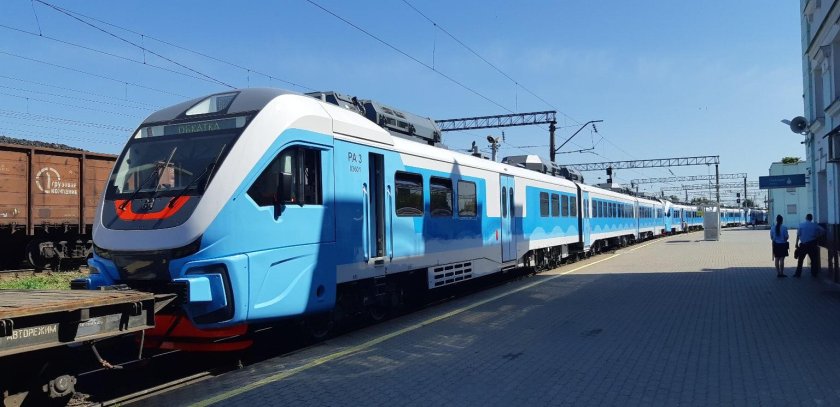 Эп2д электропоезд для Крыма