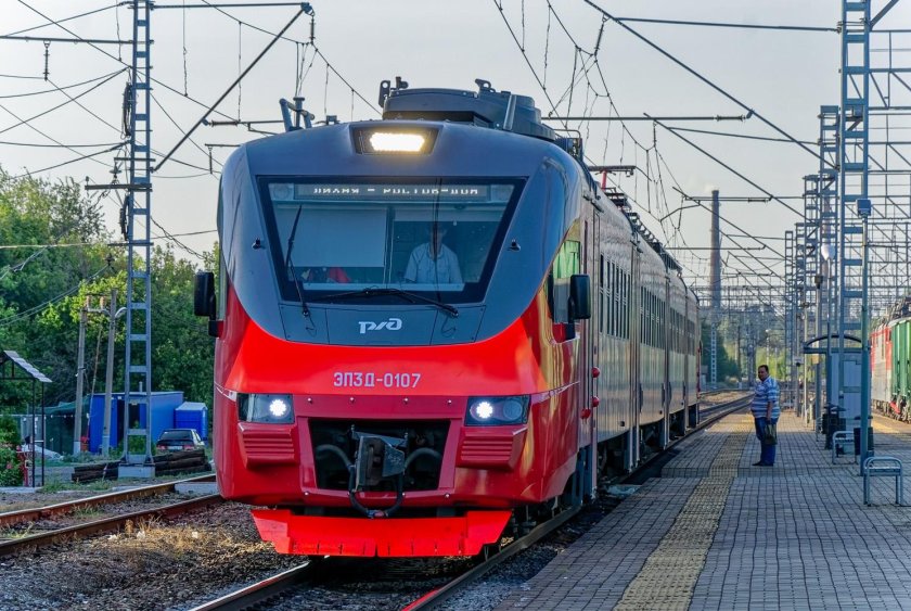 Эп 2 д электропоезд