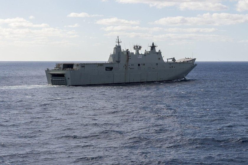 HMAS Canberra (l02)