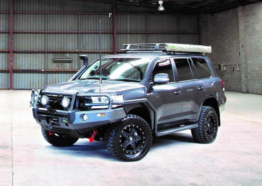 Toyota Land Cruiser 100 Tuning Offroad