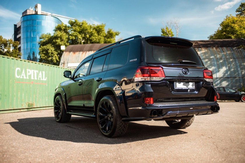 Toyota Land Cruiser 200