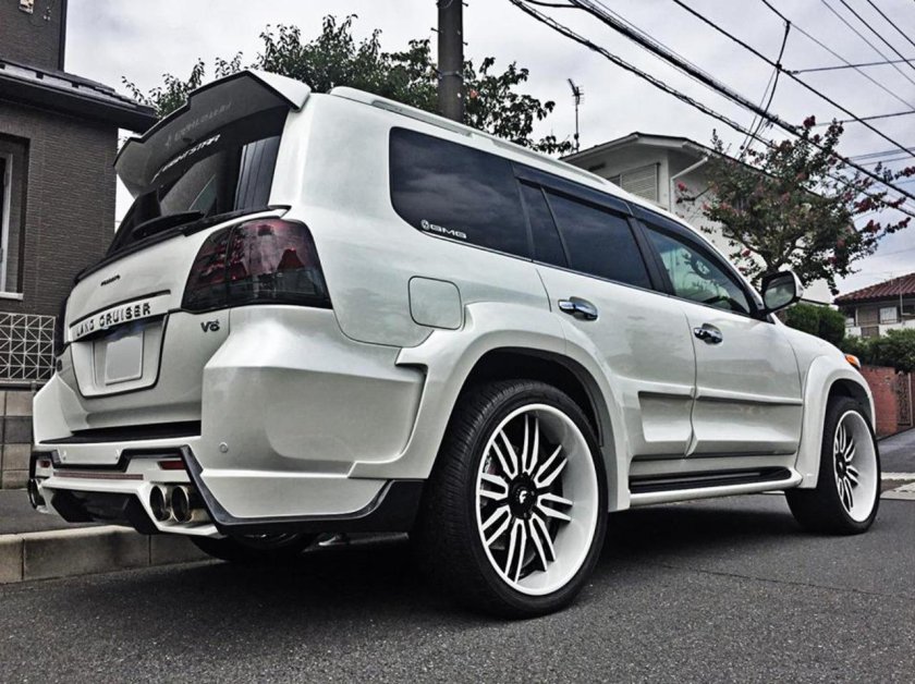 Toyota Land Cruiser 200 Tuning