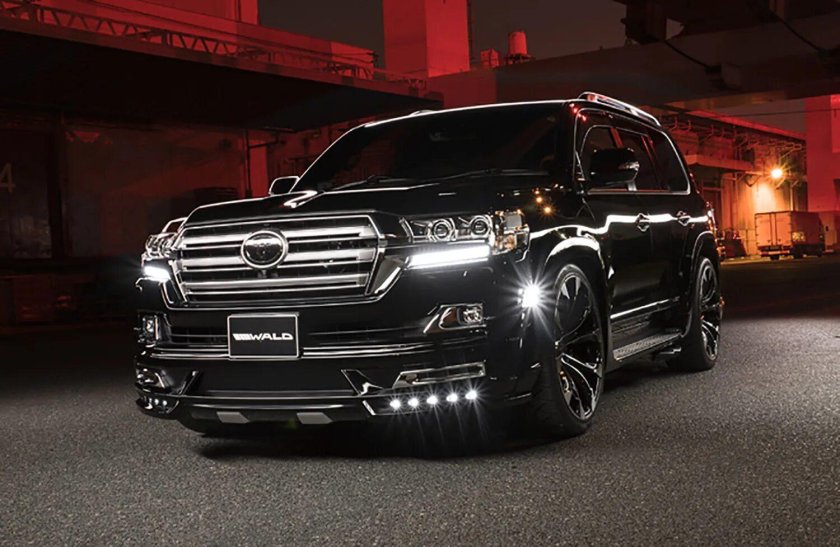 Toyota Land Cruiser 200 Wald