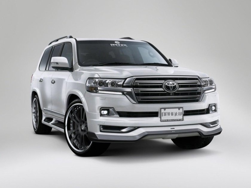 Toyota Land Cruiser 200 Modellista