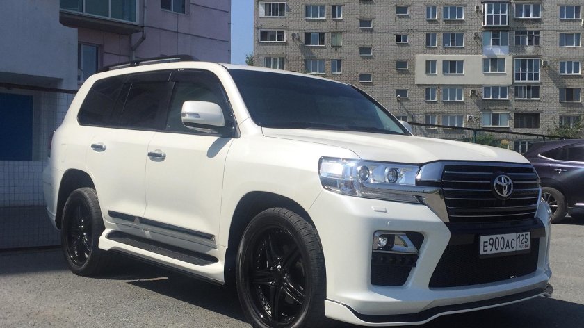 Toyota Land Cruiser 200 Tuning Land