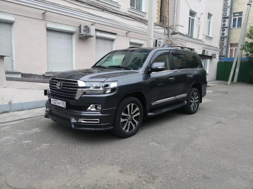 Toyota Land Cruiser 200 Tuning Land