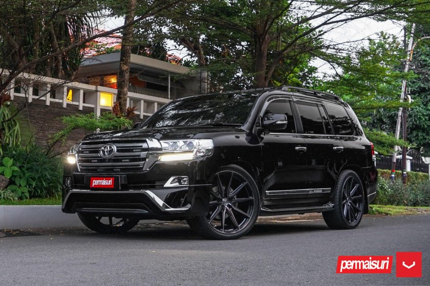 Toyota Land Cruiser 200 r22