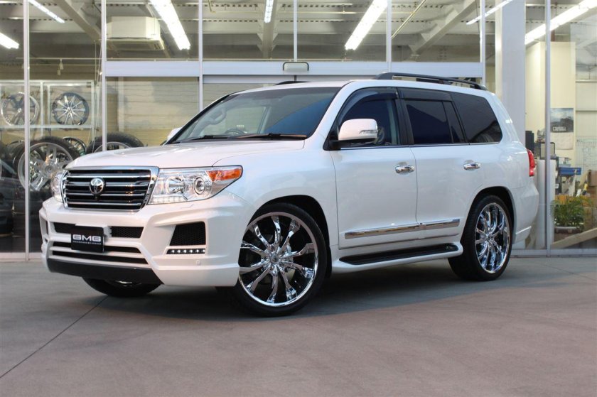 Double eight Land Cruiser 200