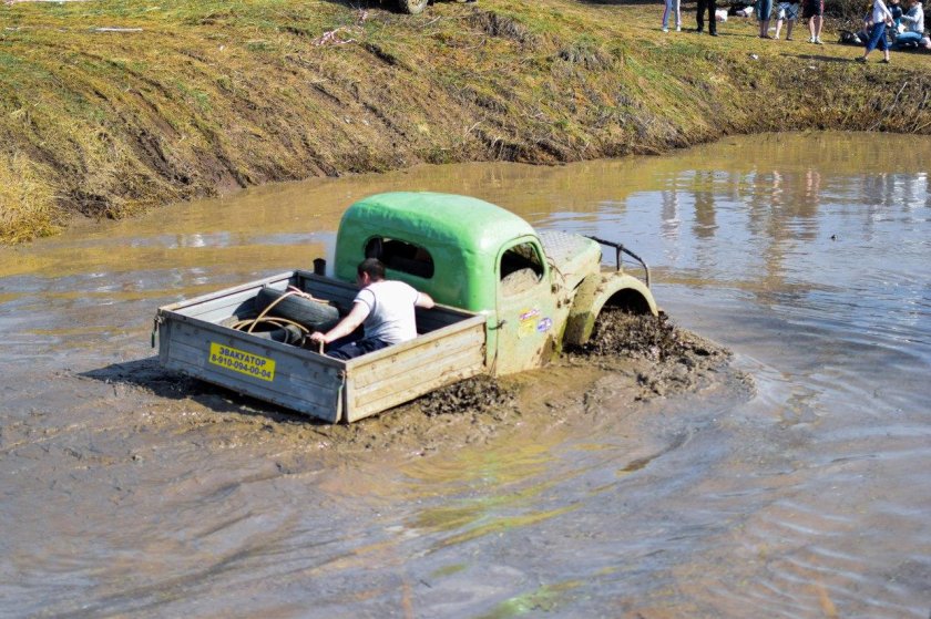 ЗИЛ 157 болотоход