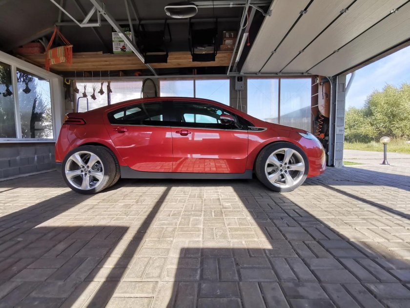 Color GLC Chevrolet Volt 1