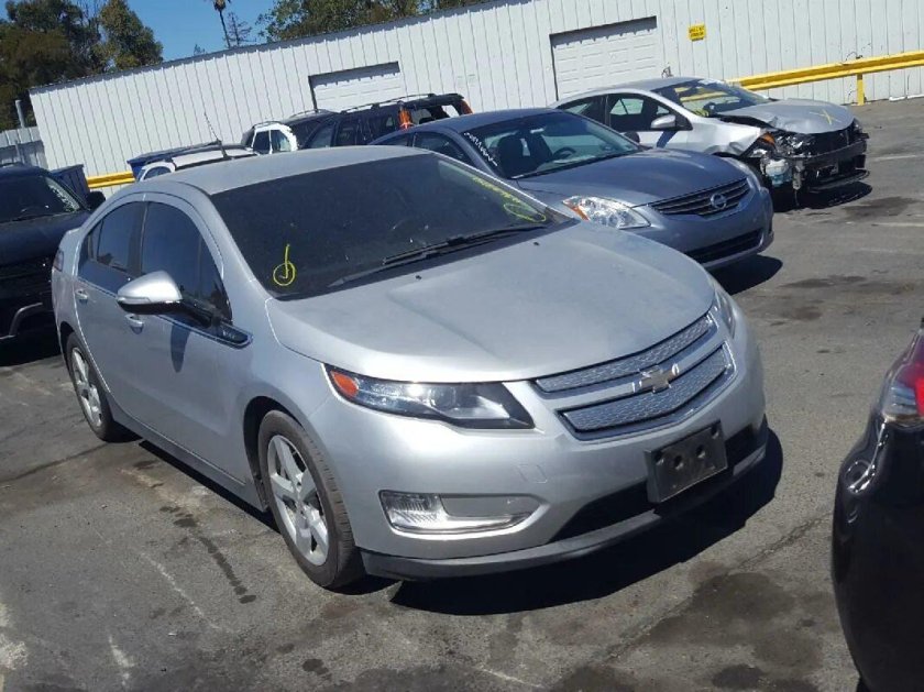 Chevrolet Volt 2013 r18