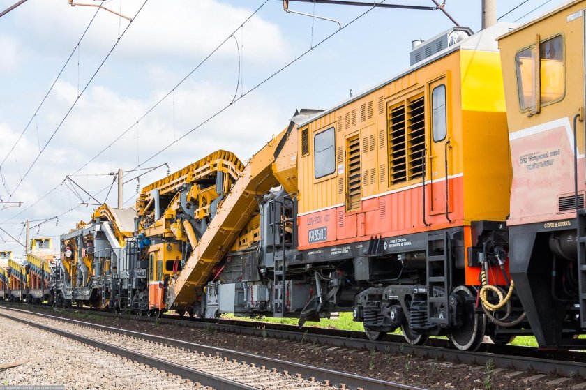 РМ-80 щебнеочистительная машина