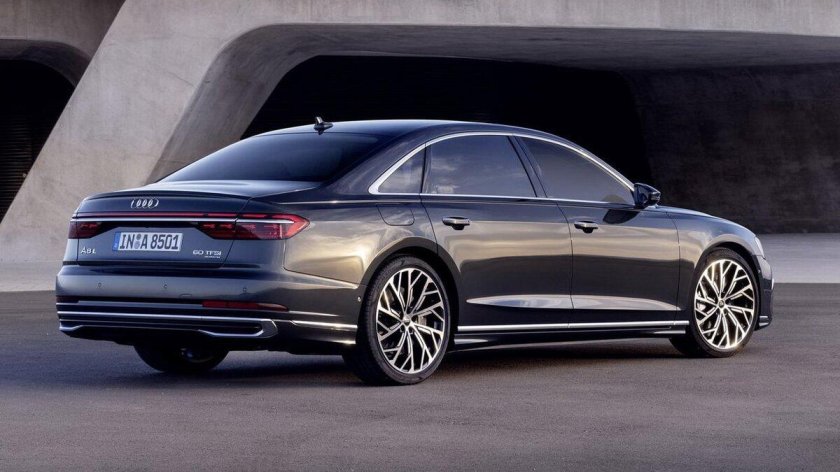 Новая Audi a8 2022