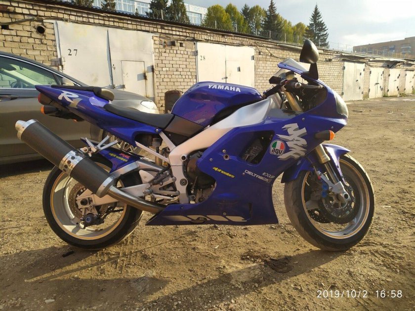 Yamaha r1 1998