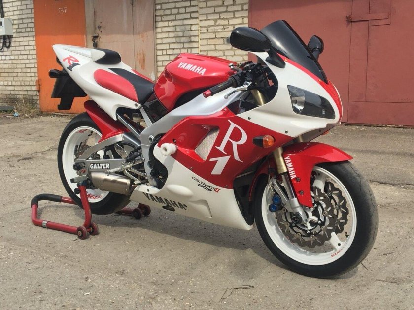 Yamaha YZF r1 1999