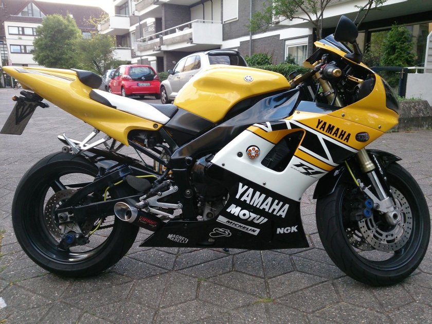 Yamaha r1 2003