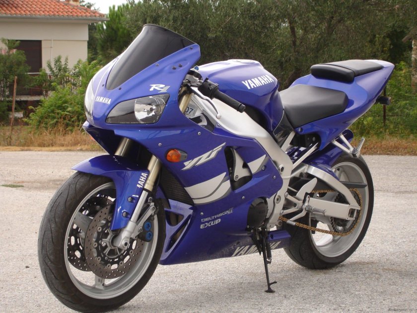 Yamaha r1 1999