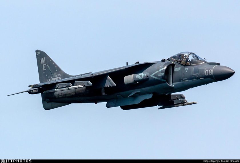 Av-8b harrier